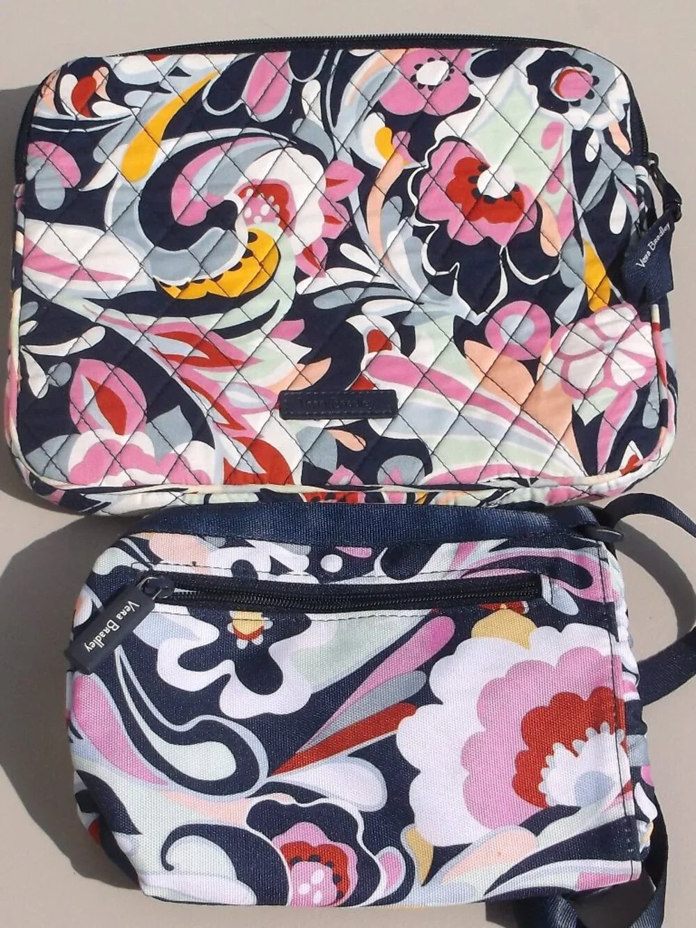 ✈️ Like New 2 Vera Bradley colorful, floral, lined, bags